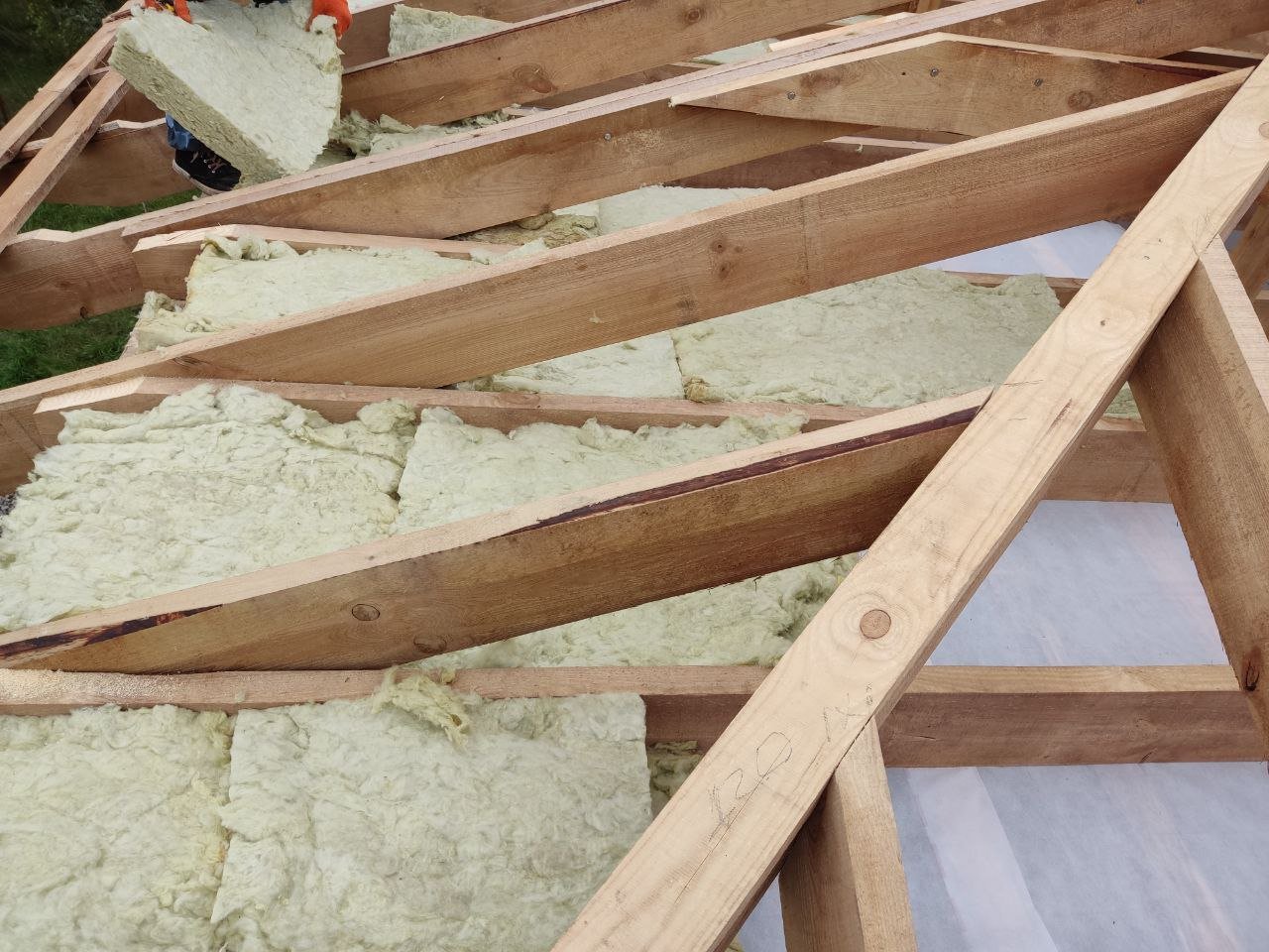 Утепление кровли базальтовой ватой